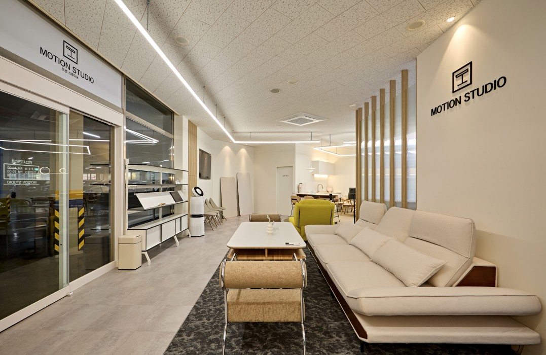 모션 스튜디오 가구 쇼룸 0